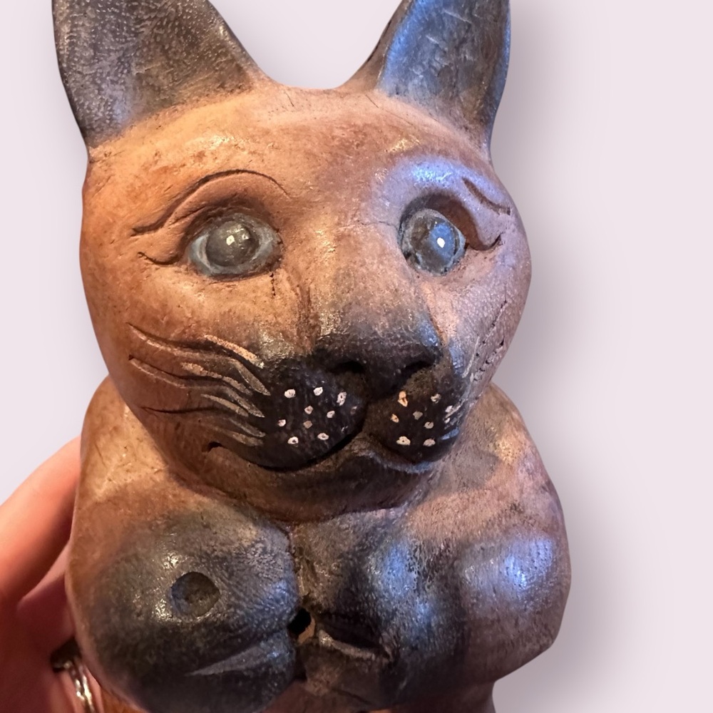 Hand-Carved Wooden Sitting Cat Figurine - Brown & Black Home Decor 8" Tall - Picture 6 of 9